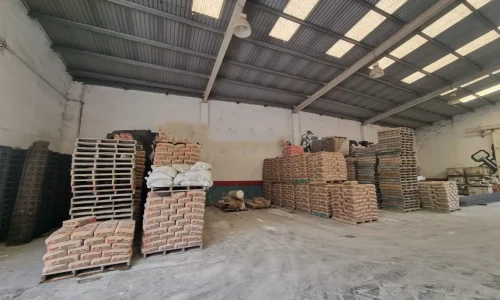 espacio industrial con luz natural 3 bodega techada en renta col la laguna