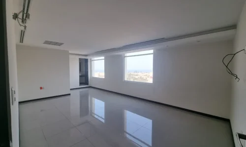 sala espacio grande luz natural oficina en renta Torre 1519