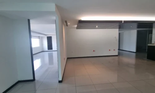 sala espacio grande luz natural 3 oficina en renta Torre 1519